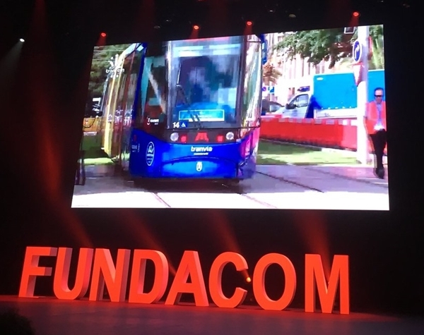 Captura de la presentación del proyecto del Tranvía de Tenerife en la gala Fundacom.