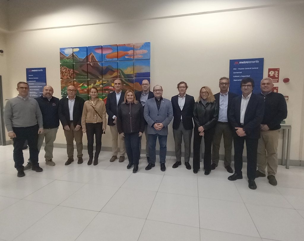 Responsables de Metrotenerife y Ferrocarrils de la Generalitat de Catalunya.