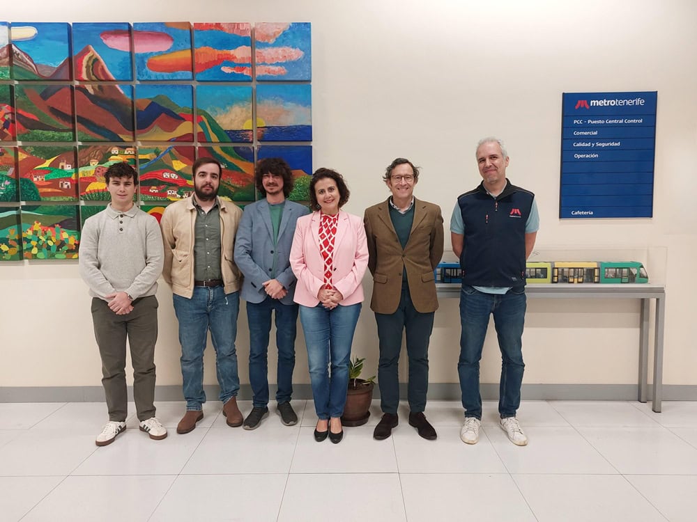 Autoridades de Metrotenerife y de la Reunión Reunión Española sobre Criptología.